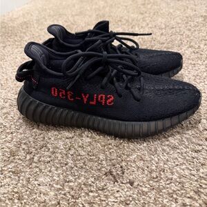 Black Yeezy 350s